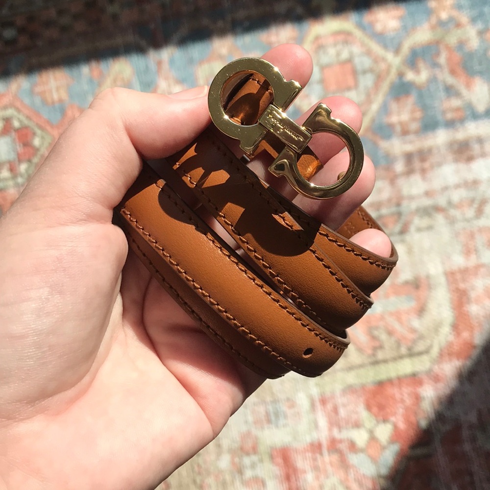 Women’s Ferragamo belt - like new!